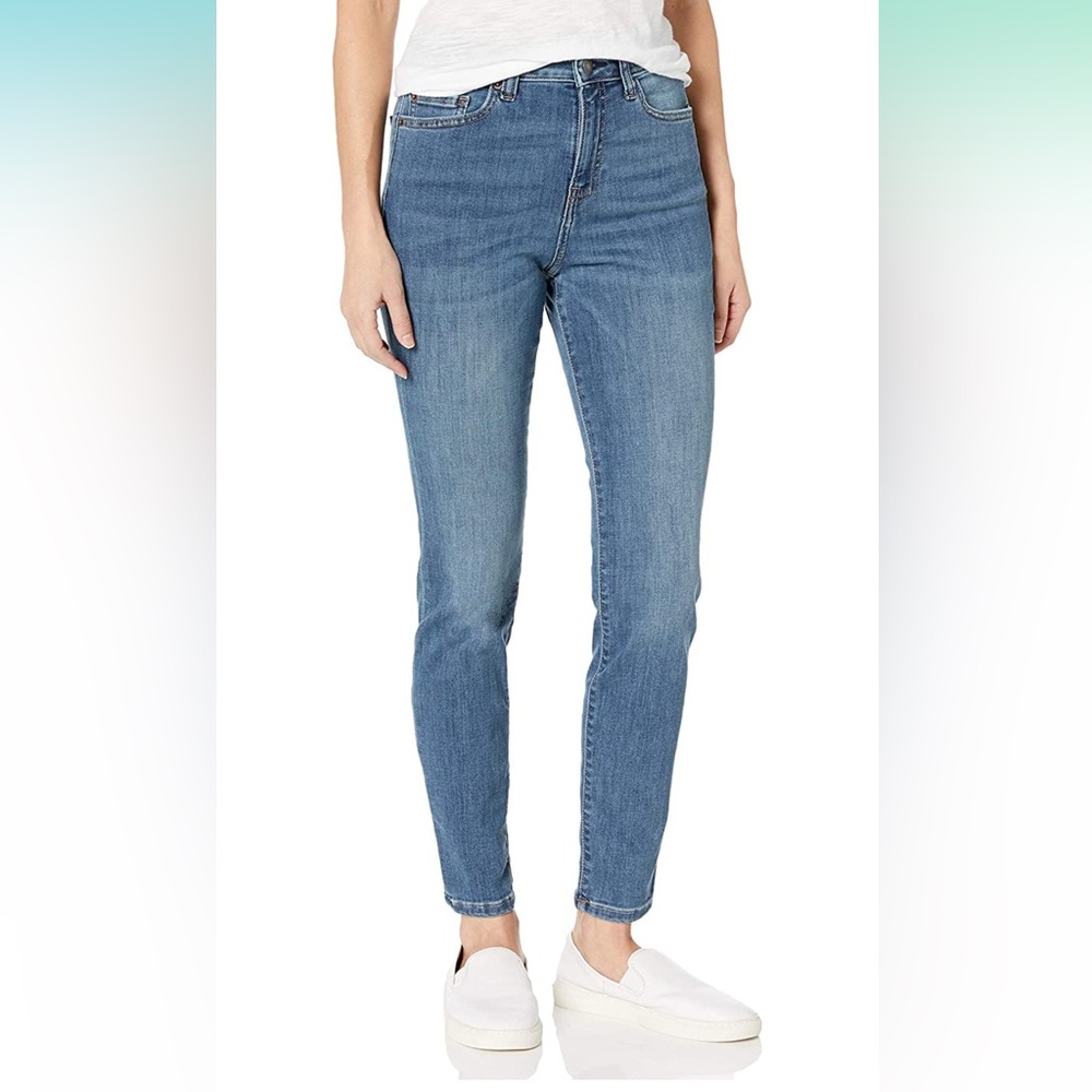Amazon Essentials Jeans size 0 short NEW
